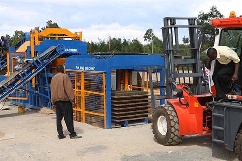 Five key steps of hollow block machine installation and test