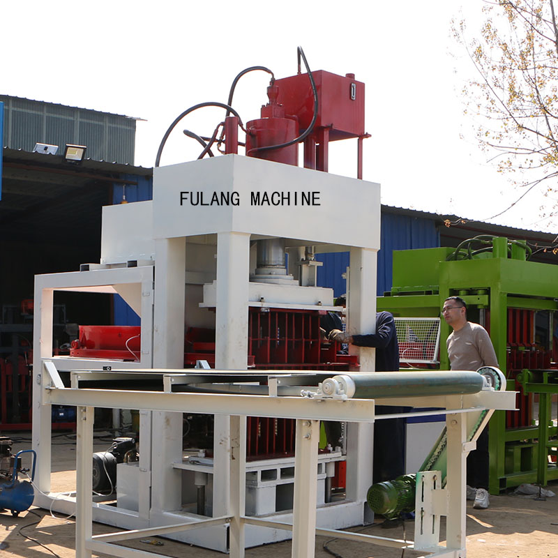FL5-10 automatic interlocking brick machine with 200 tons pressure 